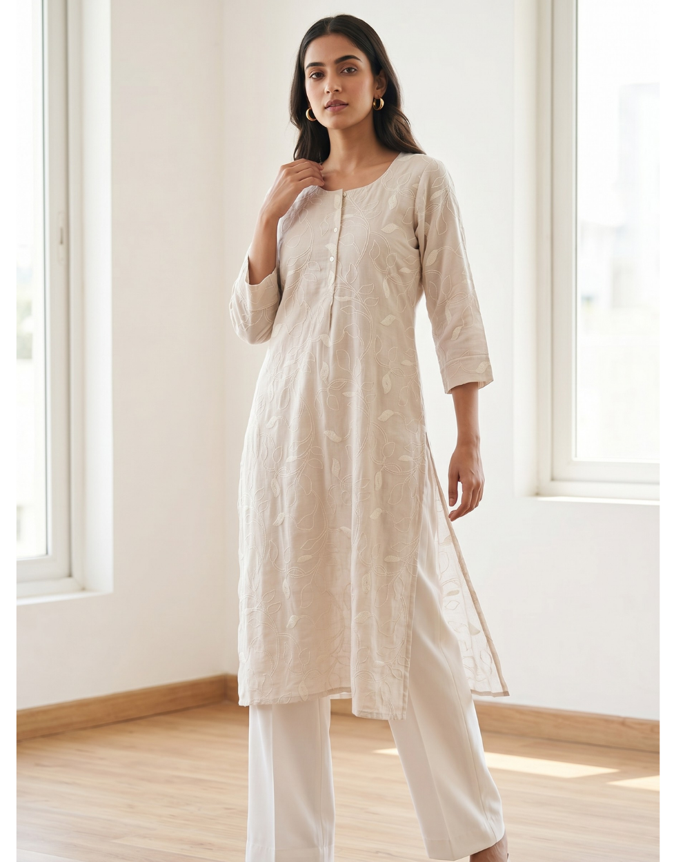 Revanta Off-White Cotton Slub Kurta – Subtle Thread-Work Vine Pattern – Contemporary Chic