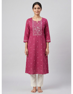 Anvita Dark Pink Cotton Slub Kurta – Elegant Printed Yoke & Delicate Butti Motifs