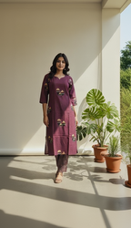 Dark Grape Red Cotton Matka Print Kurta Set with V-Neck, 3/4 Sleeves & Side Pocket