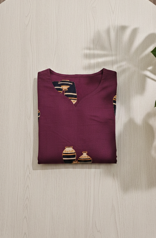 Dark Grape Red Cotton Matka Print Kurta Set with V-Neck, 3/4 Sleeves & Side Pocket