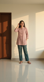 Lavender Mist Cotton Short Kurti – Minimalist Floral Sketch Embroidery – Chic Everyday Top