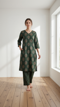 Anvita Dark Green Cotton Slub Kurta Set – Gold Foil Paisley Print – Elegant 2-Piece Ethnic Wear