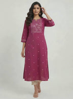Anvita Dark Pink Cotton Slub Kurta – Elegant Printed Yoke & Delicate Butti Motifs