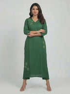 Anvita Emerald Green Cotton Slub Kurta – Asymmetric Floral Print – Chic Casual Wear